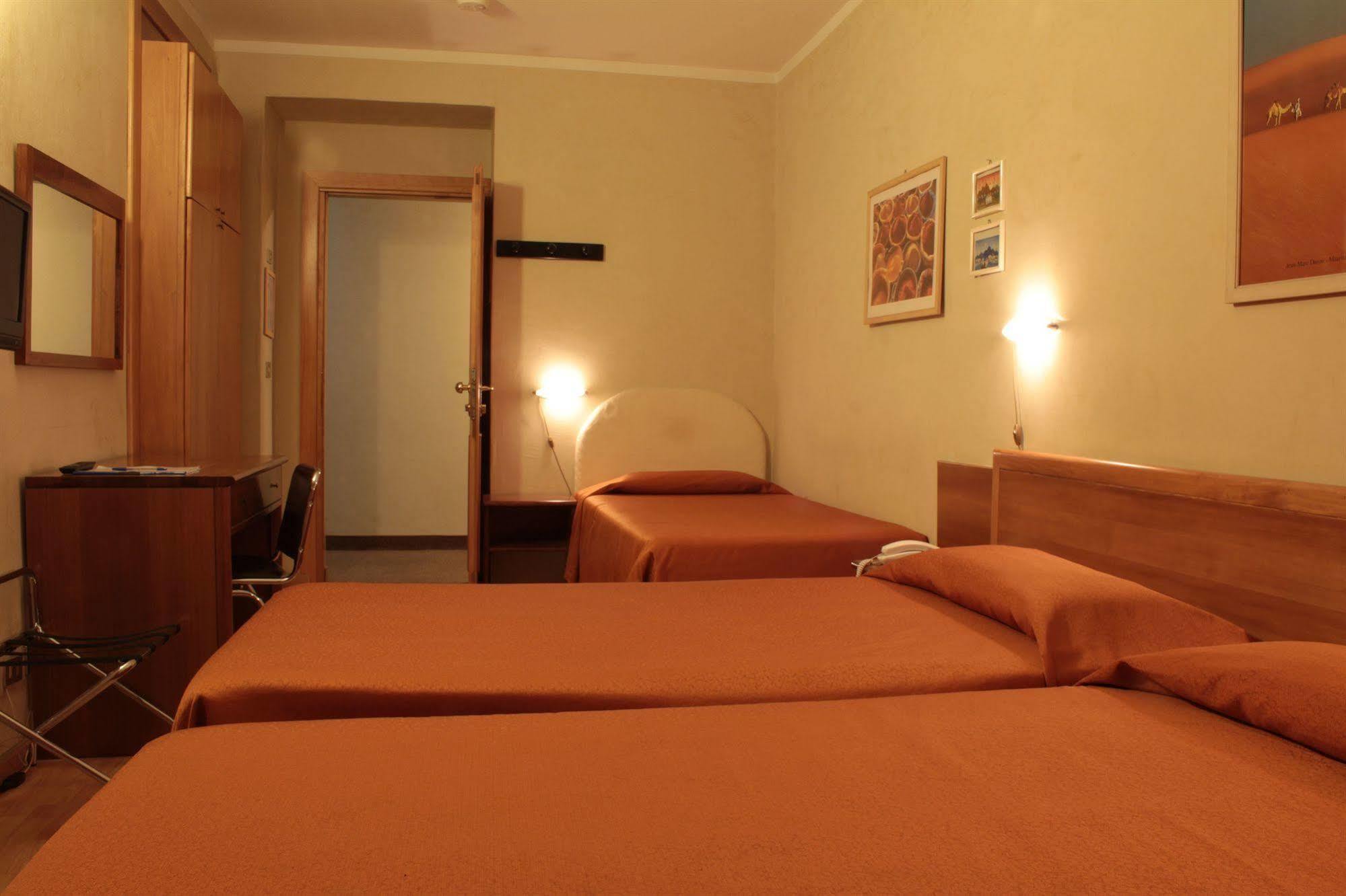 טורינו Hotel Montevecchio מראה חיצוני תמונה